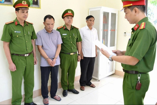 Giám đốc công ty Athena tại Phú Thọ bị bắt vì sản xuất hàng loạt kem chống nắng và mỹ phẩm giả