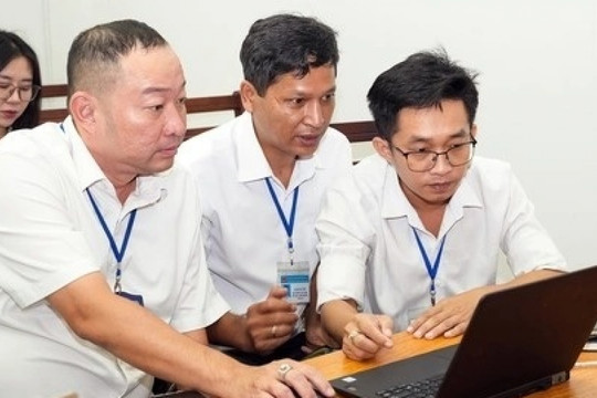Kể từ 15/8: 2 nhóm đối tượng cán bộ, công chức sẽ được hưởng thêm 5 triệu/tháng, nên biết để lĩnh đủ