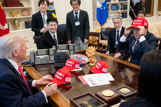 Ông Trump dọa áp thuế 35%, Nhật Bản đương đầu với kịch bản xấu nhất