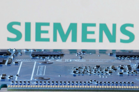 Mỹ bất ngờ gỡ bỏ lệnh cấm phần mềm chip: Tín hiệu xuống thang để hạ nhiệt căng thẳng với Trung Quốc?