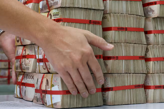 Nền kinh tế lớn thứ 2 Đông Nam Á ôm núi nợ hơn 700.000 tỷ đồng