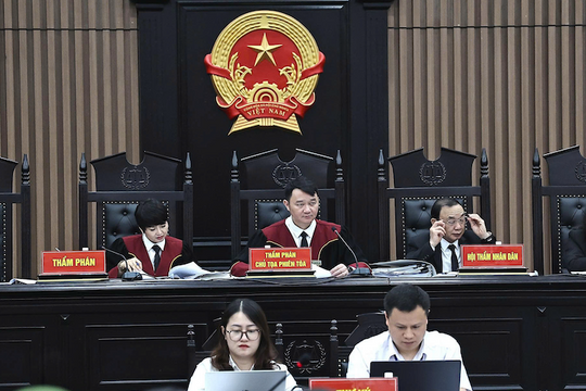 Diễn biến bất ngờ tại phiên xét xử chủ tịch Tập đoàn Phúc Sơn và người liên quan