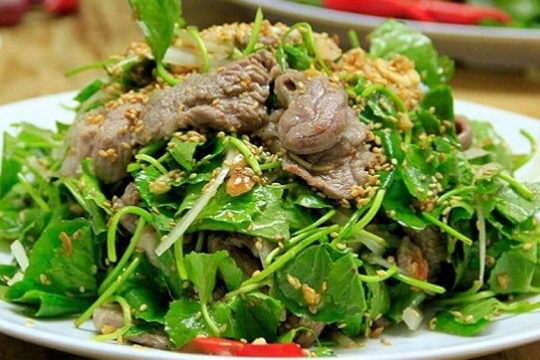 Rau dại 'bỏ làng ra phố', lên mâm nhà giàu: Giá tới 90.000 đồng/kg, tốt ngang 'nhâm sâm, thuốc bổ'