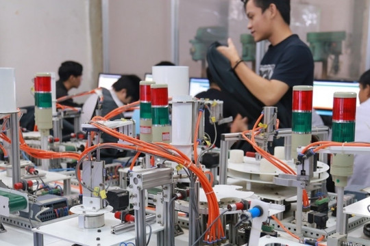 Ngành học điểm chuẩn chỉ từ 22 điểm, không lo thất nghiệp lương lên tới 100 triệu đồng/tháng: Tập đoàn lớn mời thẳng về làm việc