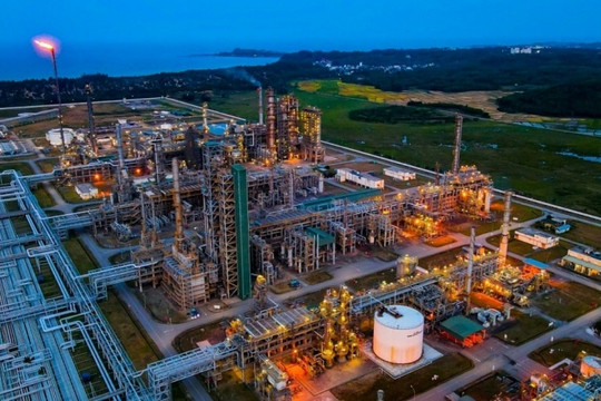 Việt Nam thử nghiệm thành công 2 loại dầu thô mới, giúp nhà máy lọc dầu 3 tỷ USD tăng tính tự chủ