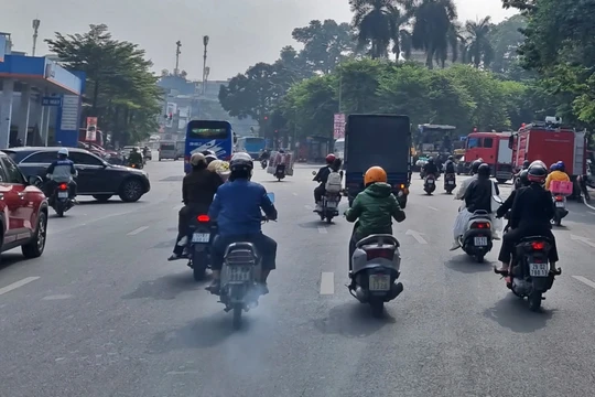 Sắp nâng mức quy chuẩn khí thải xe máy