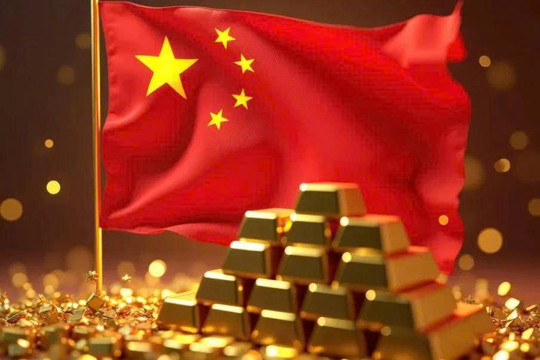 Trung Quốc vẫn miệt mài mua bất chấp giá vàng leo đỉnh: Tín hiệu ‘phi USD hóa’ đang đến gần?