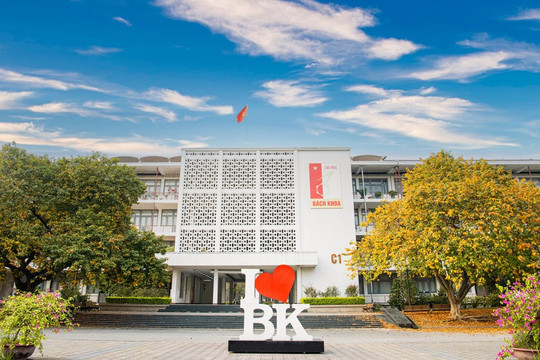 Một đại học top đầu Việt Nam tuyển thẳng gần 400 sinh viên