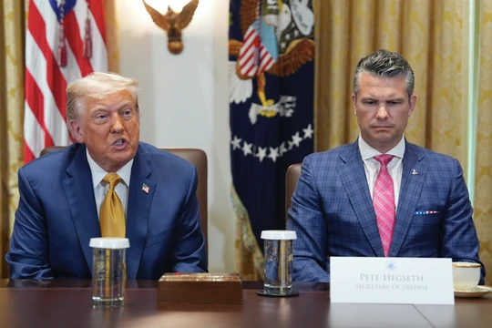 Tổng thống Mỹ Trump bị bất ngờ khi Lầu Năm góc đột ngột dừng giao vũ khí cho Ukraine