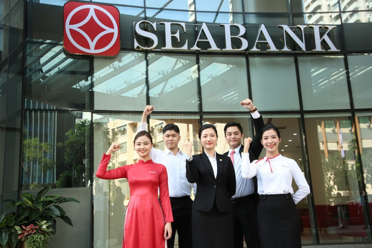 SeABank tổ chức 'Ngày hội đổi rác lấy quà' - Lan tỏa lối sống xanh vì Hà Nội sạch đẹp