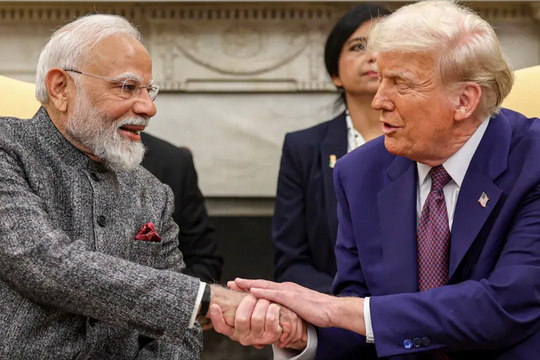 Hai siêu cường châu Á bị ông Trump dọa áp thuế 500% để chặn dầu Nga