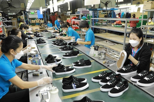 Chịu thuế 190% vẫn không thể rời Trung Quốc: Bài toán nan giải của các doanh nghiệp Mỹ