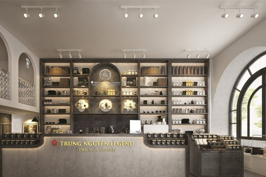 Trung Nguyên Legend của ông Đặng Lê Nguyên Vũ lan toả triết lý sống tỉnh thức đến Phu nhân các Đại sứ và bạn bè quốc tế