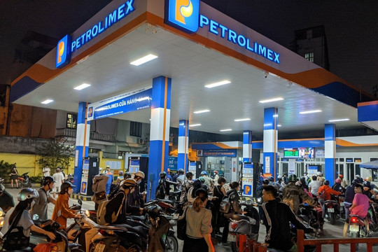 Bộ Tài chính đề xuất quyết định quan trọng với giá xăng dầu, tác động tới hơn 5.500 cửa hàng của Petrolimex