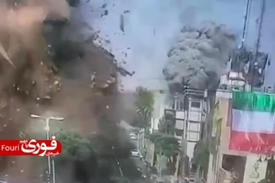 Tổng thống Iran bị thương trong cuộc không kích của Israel