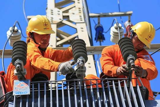 Bộ Công Thương cảnh báo nguy cơ quá tải điện, gửi khuyến nghị đến toàn bộ người dân, doanh nghiệp