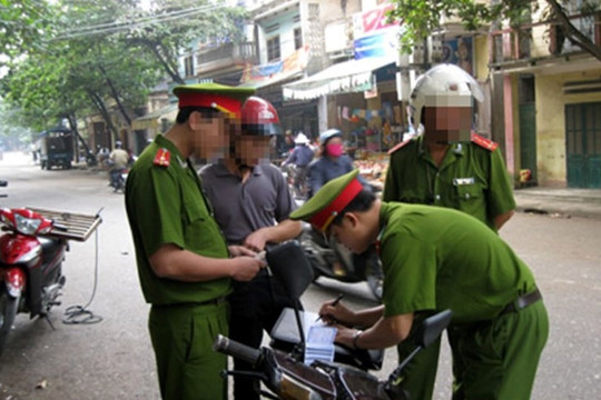 Từ nay, Công an xã được quyền làm việc này mà không phải báo trước với người dân