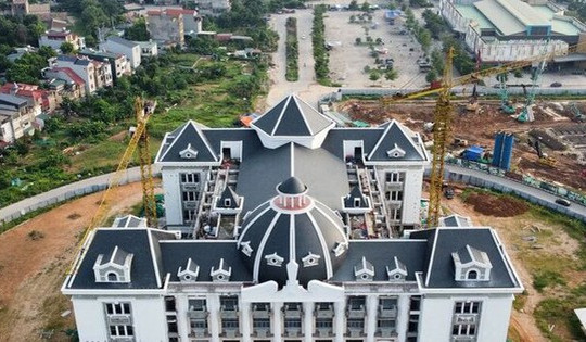 Chỉ hơn 1 tháng nữa, địa phương giáp nhiều tỉnh thành nhất Việt Nam sẽ khánh thành nhà văn hóa nghệ thuật quy mô 1.000 chỗ ngồi
