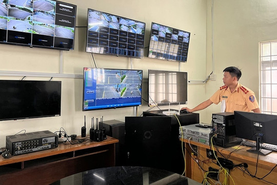 Hà Nội không còn CSGT đứng chốt, thay thế bằng camera AI: Hàng triệu tài xế cần cài ngay ứng dụng này