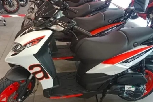 Mẫu ‘siêu tay ga’ 175cc với giá chỉ 38 triệu đồng: Trang bị ngang Honda SH, thiết kế mạnh mẽ đậm chất phái mạnh