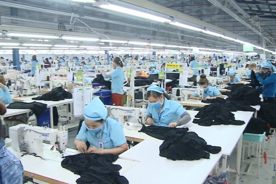 Lãi đậm bất chấp thuế Mỹ, đại gia dệt may 'nuôi' gần 48.000 lao động với mức lương cao