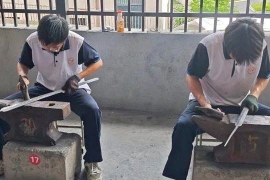 Ngành học 'đập sắt' ra tiền: Chỉ tuyển 30 người mỗi năm, miễn học phí, gần như 100% có việc sau tốt nghiệp