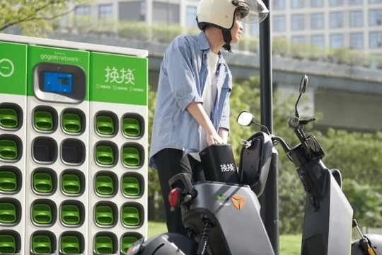 Sống giữa hàng nghìn xe điện ở chung cư, nhiều người lo lắng trạm sạc: Trung Quốc đang ‘giải bài toán’ như nào?