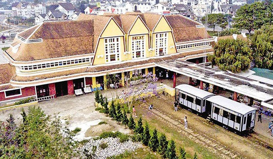 Tuyến đường sắt từ thời Pháp thuộc, bị bỏ phế 50 năm đón tin vui