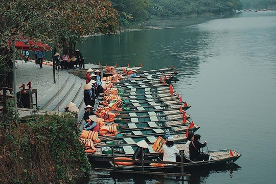 Tỉnh sở hữu di sản kép đầu tiên của Đông Nam Á của Việt Nam thông báo tạm dừng hoạt động du lịch đường thủy