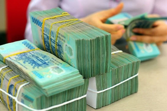 Gần 2 triệu tỷ đồng tiền mặt đang lưu thông ngoài hệ thống ngân hàng