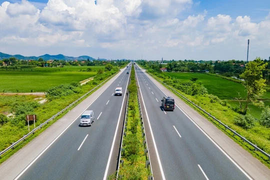 Phân luồng xe đi cao tốc Cầu Giẽ - Ninh Bình từ ngày 26/7