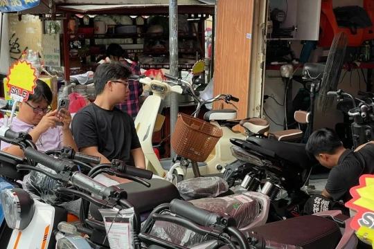 Xôn xao việc chung cư ở TPHCM 'cấm cửa' xe điện