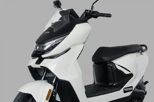 Sắp có xe máy điện Honda giá 30 triệu ở Việt Nam, được ví là 'PCX điện': Giá dự kiến 30 triệu đồng, pin – sạc ra sao?