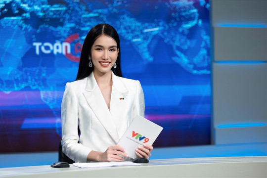 Á hậu Việt sinh năm 1998 là giảng viên trường 'nhà giàu' RMIT, bố chồng là giáo sư nổi tiếng