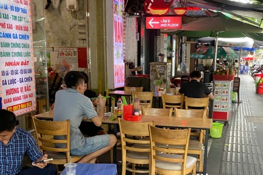 Nghiên cứu tiếp tục cho phép buôn bán trên vỉa hè