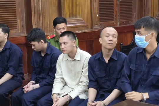 Tuyên phạt một cựu công an 8 năm 6 tháng tù
