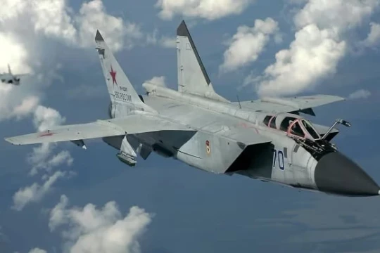 Nga phóng ồ ạt UAV và tên lửa, Ukraine kích hoạt hệ thống phòng không