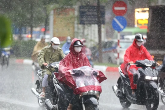 Từ chiều tối nay, miền Bắc đón mưa rất lớn