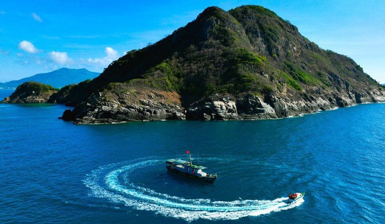 Đặc khu lớn thứ 4 Việt Nam vươn mình trở thành 'hòn đảo di sản carbon thấp đẳng cấp quốc tế'