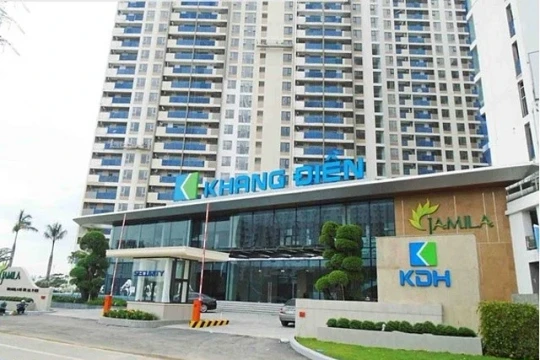 Vì sao đua nhau mua cổ phiếu bất động sản?