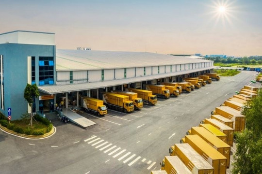 'Người khổng lồ đưa thư' tái sinh