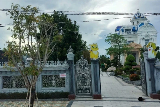 Phường mới xin ý kiến xử lý ‘tòa nhà đẹp nhất Cà Mau’ xây không phép