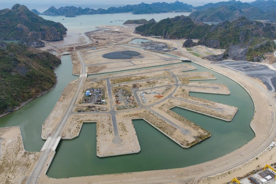Thị trường M&A tháng 7 bùng nổ, thương vụ 300 triệu USD của một công ty niêm yết gây chú ý