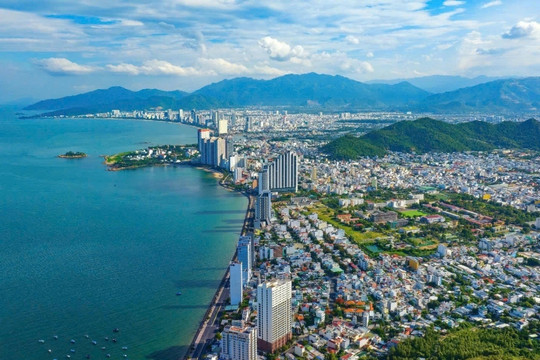 Tỉnh có đường bờ biển dài nhất Việt Nam hợp tác với hai ông lớn Hàn Quốc, loạt dự án chiến lược sắp mở ra