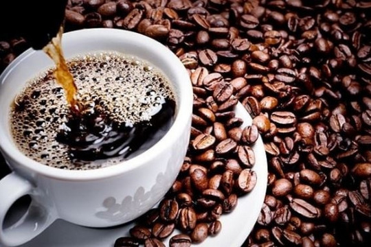 Cà phê Robusta Việt Nam đắt hơn nhiều nước, vì sao vẫn cháy hàng?