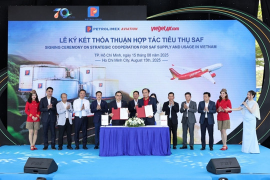 Petrolimex hợp lực cùng Vietjet đưa 576 tàu bay sử dụng nhiên liệu hàng không bền vững