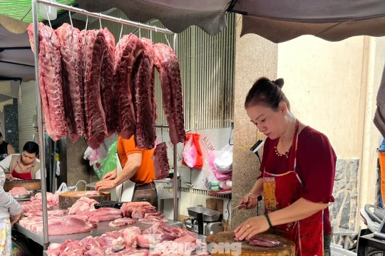 Người dân ngại ăn thịt heo
