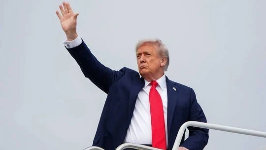 Tổng thống Donald Trump muốn tổ chức hội nghị ba bên Mỹ - Nga - Ukraine vào tuần tới?