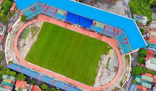 Sân vận động sức chứa 25.000 chỗ ngồi đạt tiêu chuẩn SEA Games tại Ninh Bình ‘lên đời’ long lanh trước ngày diễn ra trận đấu lịch sử