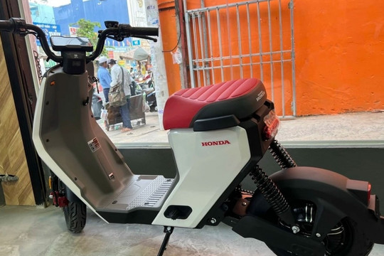 Honda sắp bán mẫu xe máy điện giá 14 triệu, thiết kế nhỏ gọn, linh hoạt: Có khoá thông minh, đi được 80km/1 lần sạc
